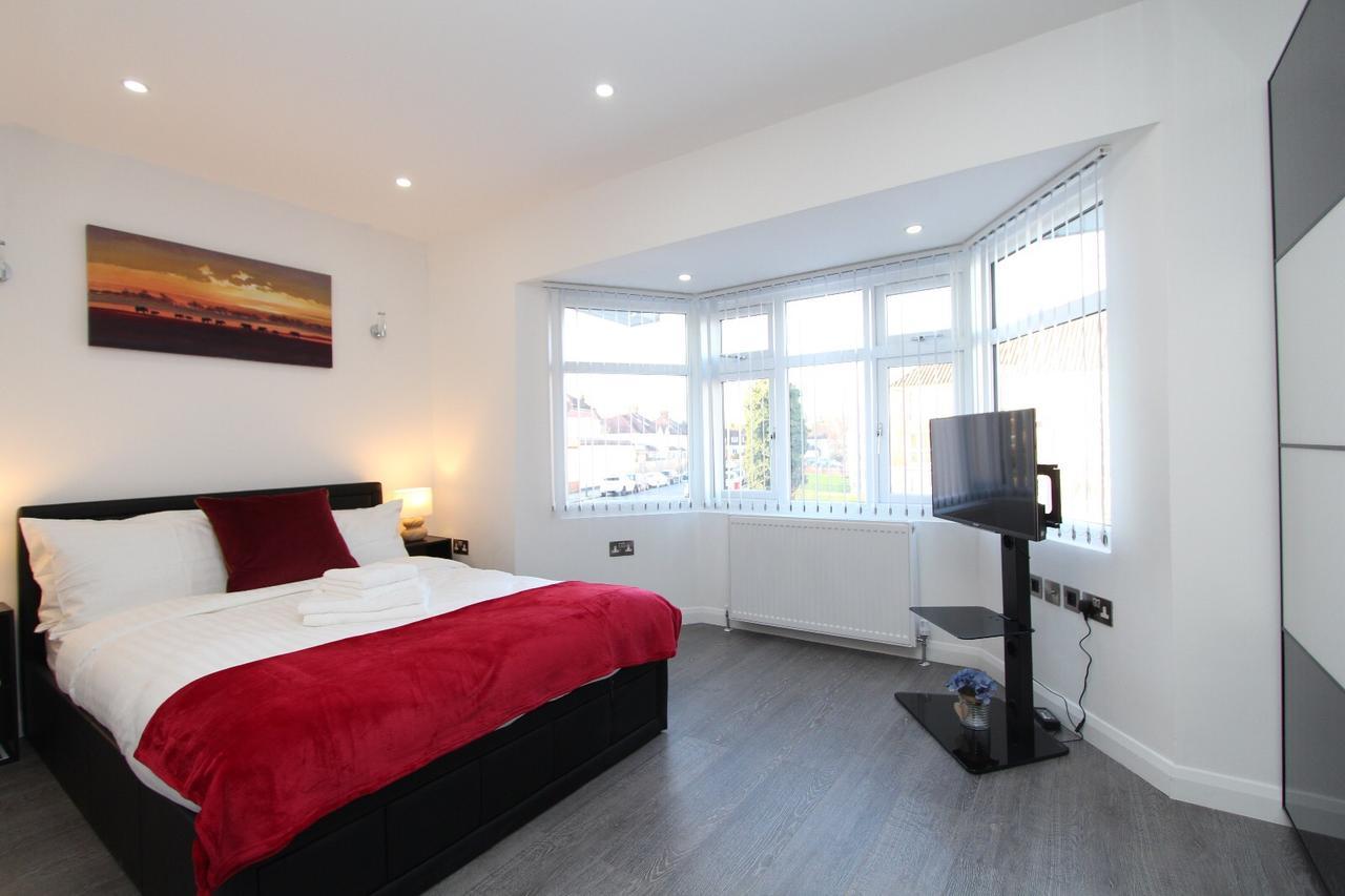 Bluegreen Suites Edgware Exterior photo