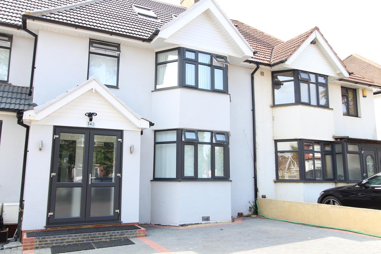 Bluegreen Suites Edgware Exterior photo
